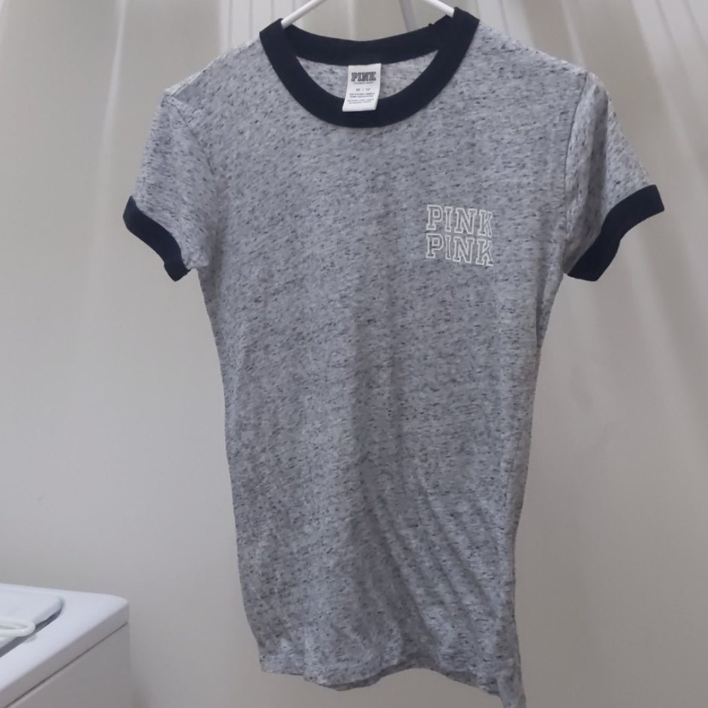 VS Pink Heathered Gray T-shirt size XS